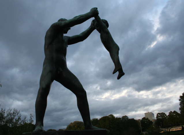 Gustav Vigeland, nacista a stalinista, daroval Oslu úžasné sochy