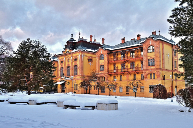 Bardejovské Kúpele, Bardejov a Svidník v zime ponúkajú wellness, históriu a bežky