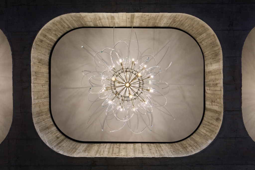 Grand Ballroom, lustry René Roubíček.