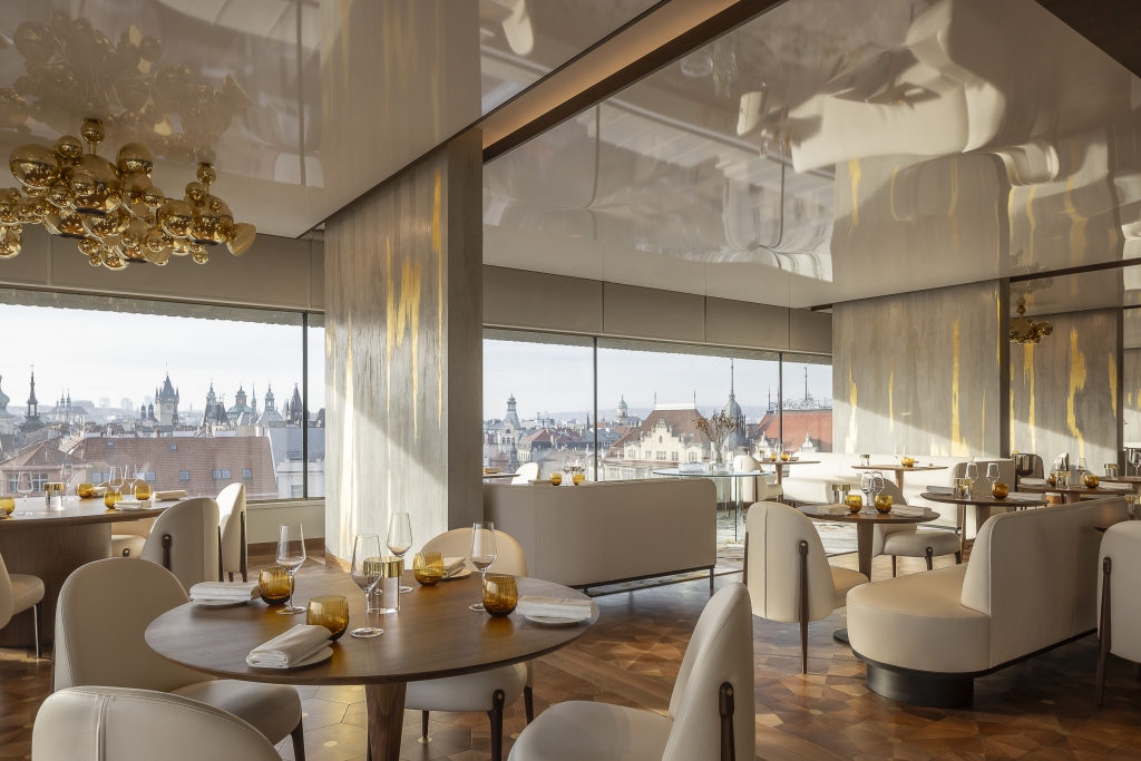 Restaurant Zlatá Praha Fairmont Golden Prague.