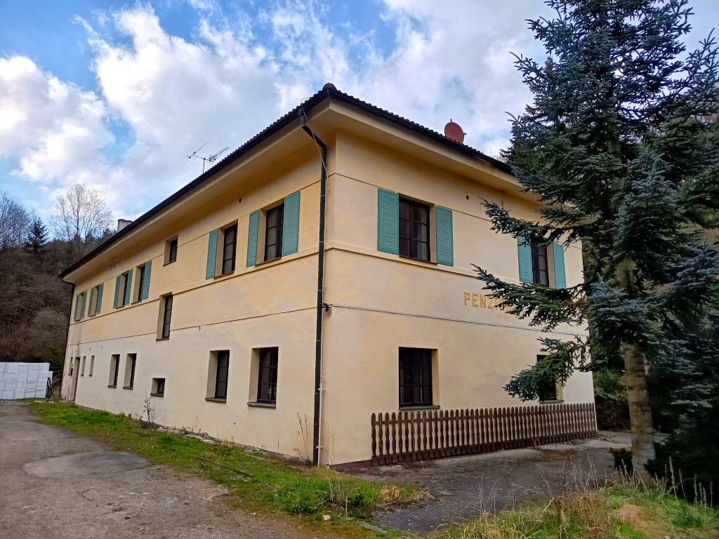 Penzion Myslivna, Mukařov.