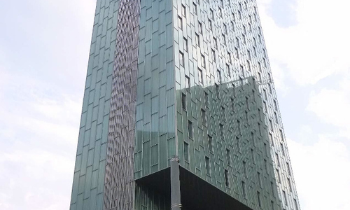 King vylezl na nejvyšší španělský mrakodrap