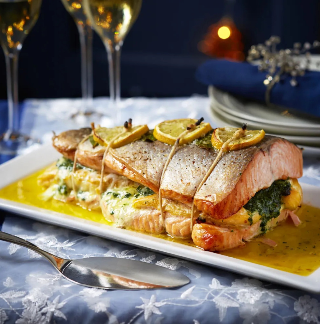 Ryba připravená na slavnostní tabuli.