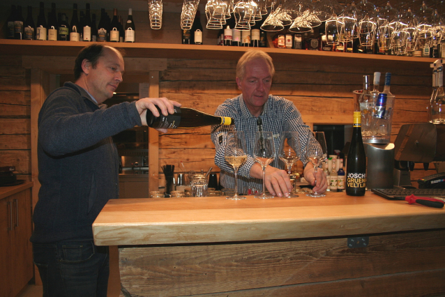 JoSchi na Hochkaru otevřel rustikální bar JP