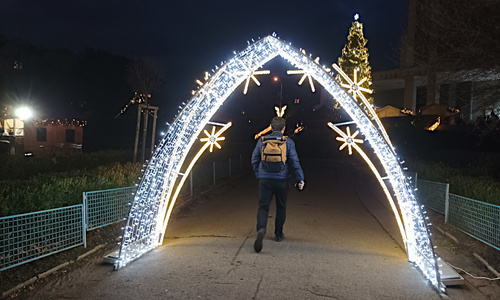 Vánoční trh na Čechově náměstí v Praze Vánoční trh na Čechově náměstí v Praze