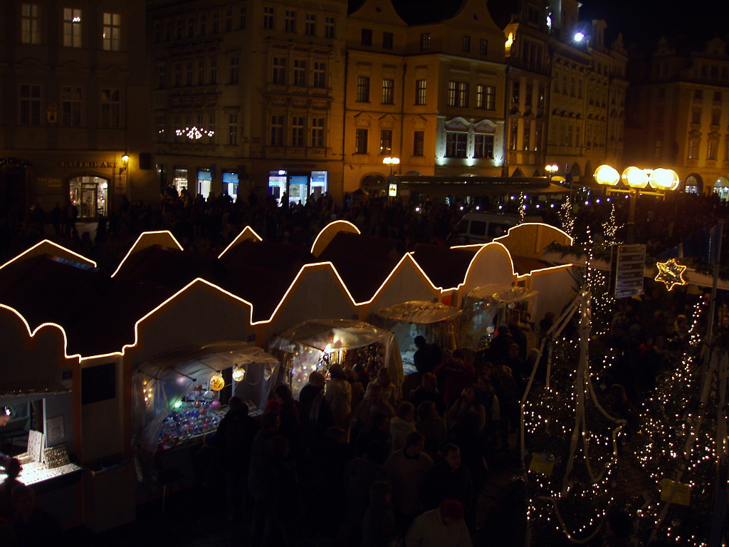 Staroměstský vánoční trh. Praha 2004.