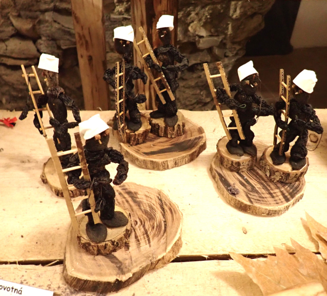 Vánoční výstava v Betlémské kapli je inspirovaná staročeským trhem