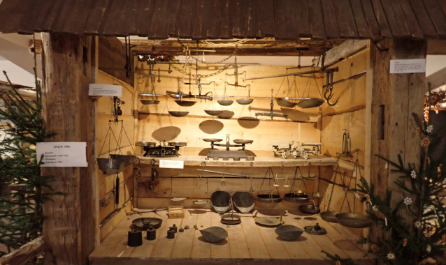 Vánoční výstava v Betlémské kapli je inspirovaná staročeským trhem