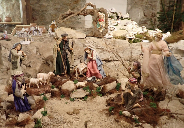 Vánoční výstava v Betlémské kapli je inspirovaná staročeským trhem