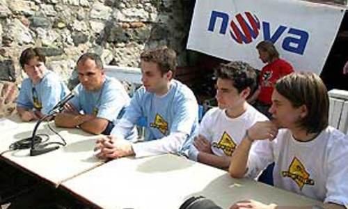 Začíná se točit Začíná se točit