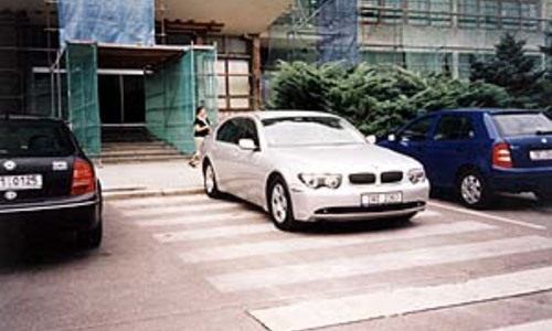 Nebuď automat, dej autům mat! Nebuď automat, dej autům mat!
