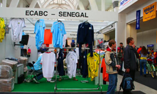 Senegalci přivezli zářivé barvy Senegalci přivezli zářivé barvy