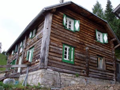 Buchsteinhaus v Gesäuse je zavřený