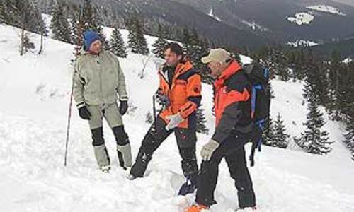 Čeští instruktoři horolezectví podle mezinárodních pravidel Čeští instruktoři horolezectví podle mezinárodních pravidel