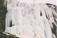 Slušní lidé nelezou po ledopádu Slušní lidé nelezou po ledopádu