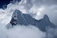 Hory okolo Huascaránu Hory okolo Huascaránu