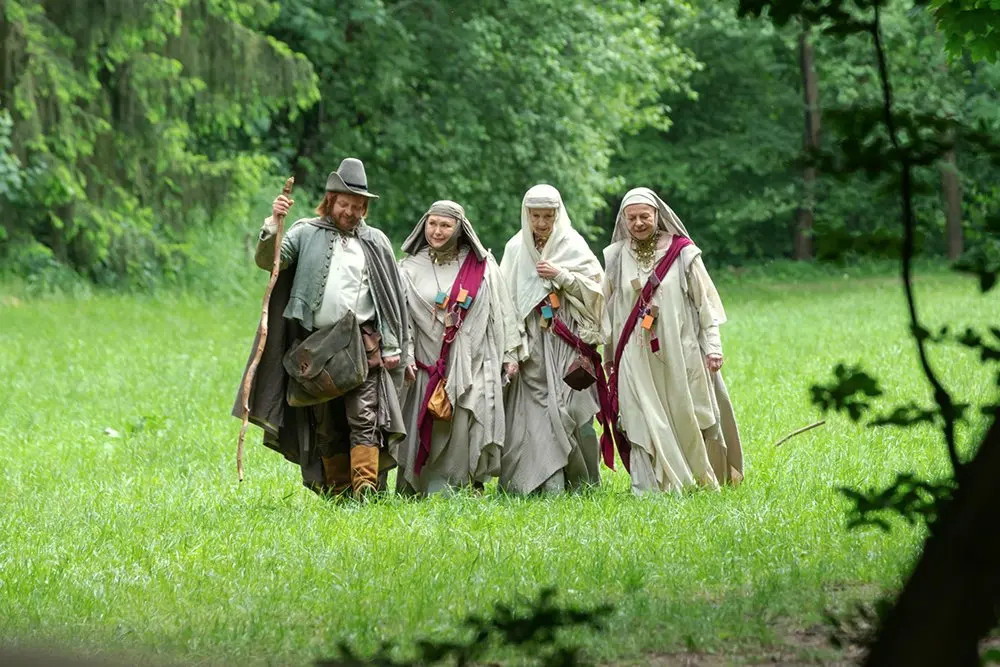 Sudičky pod Drábskými světničkami.