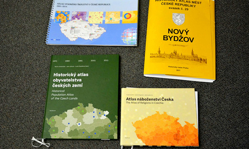 Mapa roku 2017 je v rukou Univerzity Karlovy, Palackého univerzity a Geodézie On Line Mapa roku 2017 je v rukou Univerzity Karlovy, Palackého univerzity a Geodézie On Line