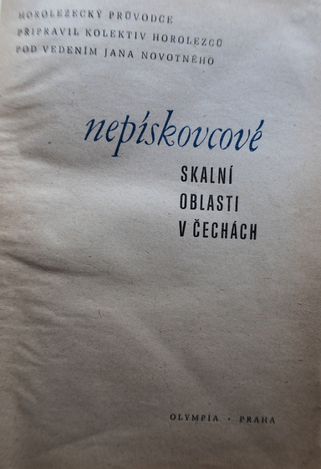 První Nepískovcové skalní oblasti v Čechách