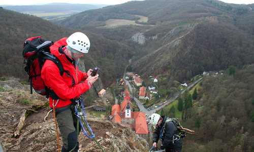 Turista spadl od Kříže nad Svatým Janem Turista spadl od Kříže nad Svatým Janem