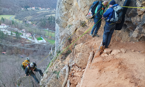 Poslední slanění ve Svatém Janu v Českém krasu Poslední slanění ve Svatém Janu v Českém krasu