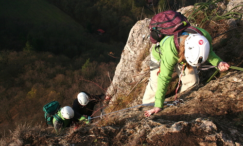 Poslední slanění horolezců a jeskyňářů od Kříže ke klášteru Poslední slanění horolezců a jeskyňářů od Kříže ke klášteru