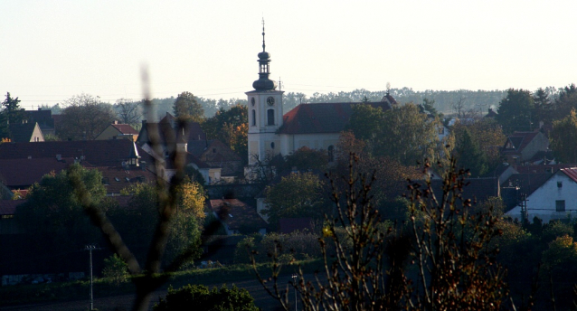 Lezecká skalka Lojzovka u Středokluk