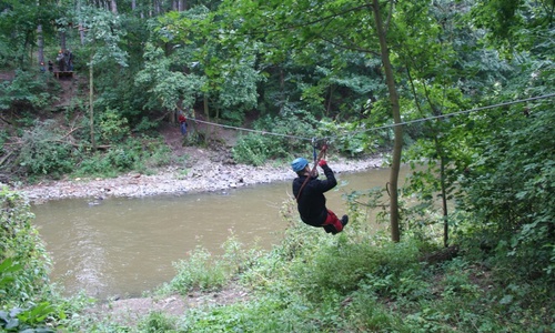 Adrenalinový víkend nebo team building?