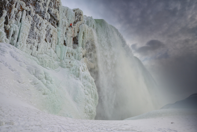 Ledové lezení na Niagarské vodopády