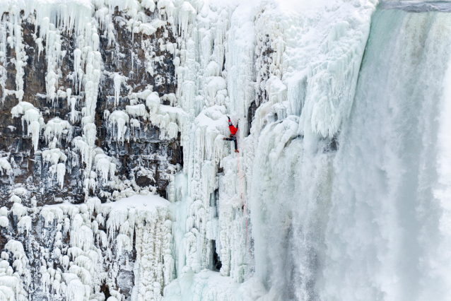 Ledové lezení na Niagarské vodopády
