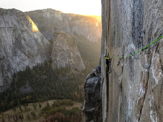 Adam Ondra zdolává Dawn Wall