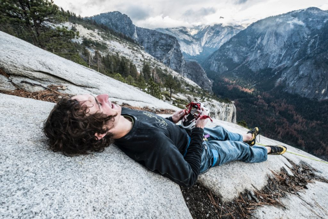 První profesionální fotky a video: Adam Ondra na Dawn Wall