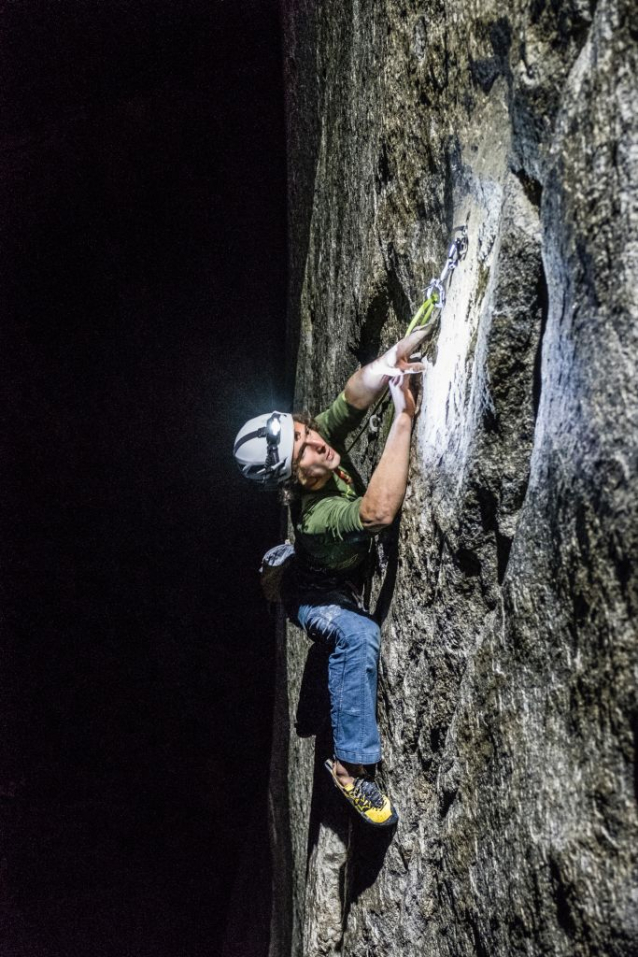 První profesionální fotky a video: Adam Ondra na Dawn Wall