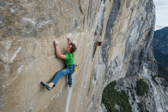 První profesionální fotky a video: Adam Ondra na Dawn Wall