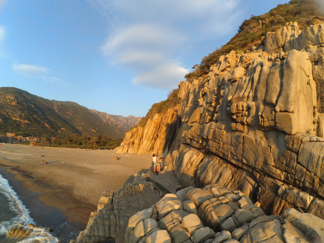 Climbing Porto: rock photo Corsica 