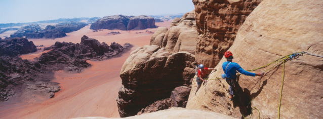 Horolezci ve Wadi Rum jsou jordánské jedničky