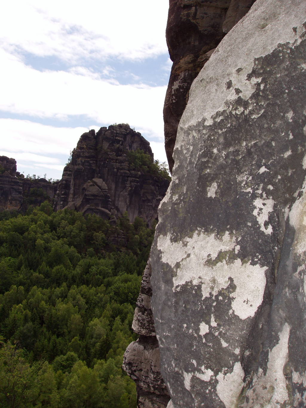 Falkenstein, Schusterweg, výhled z 2. štandu na Schrammsteine.