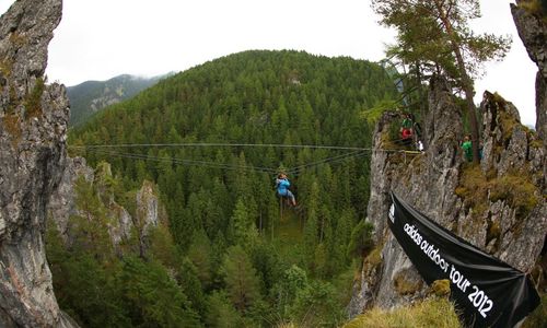 Nové trendy v outdoor obuvi? Boost!  Nové trendy v outdoor obuvi? Boost!