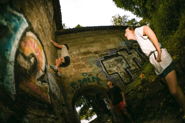 Let it Bärn - bouldering v Bernu