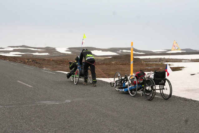 Opel Handy cyklo maraton: Československo za 111 hodin