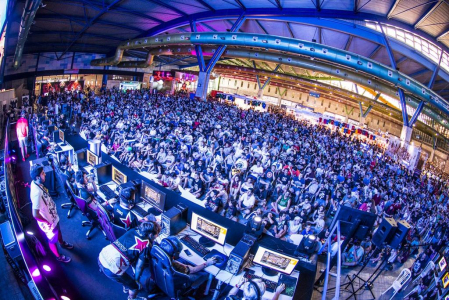 Jak eSport vydělává peníze? Jaké jsou hlavní finanční kanály?