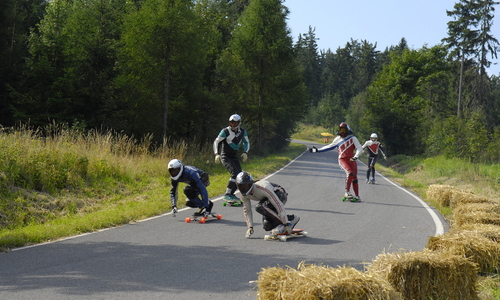 Rychle na dlouhém prkně z Kozákova dolů Rychle na dlouhém prkně z Kozákova dolů