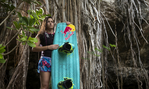 Mexican Morales visits cavernous lakes for The Inframundo Project Mexican Morales visits cavernous lakes for The Inframundo Project