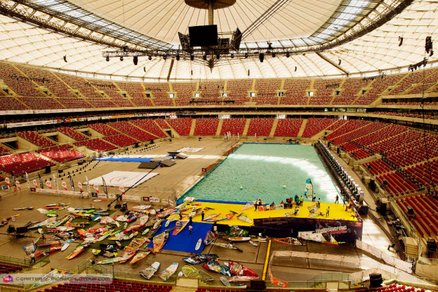 Indoor Windsurfing v polské hale