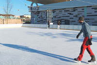 Bruslení na kluzišti Černý Most Bruslení na kluzišti Černý Most