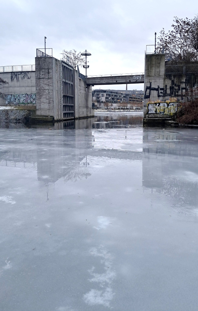 Povodňová vrata do Maríny Libeň.