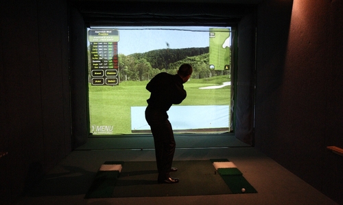 Golfisté se stěhovali pod střechu Golfisté se stěhovali pod střechu