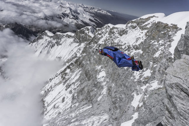 BASE jumper Rozov se zabil na Ama Dablam