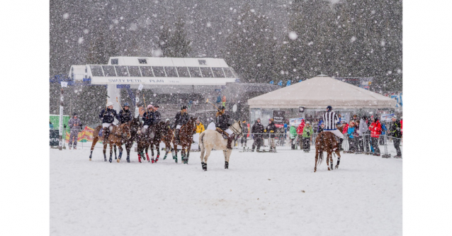 Koňské pólo na sněhu ve Špindlerově Mlýně