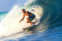 Surfing na nejlepších plážích světa